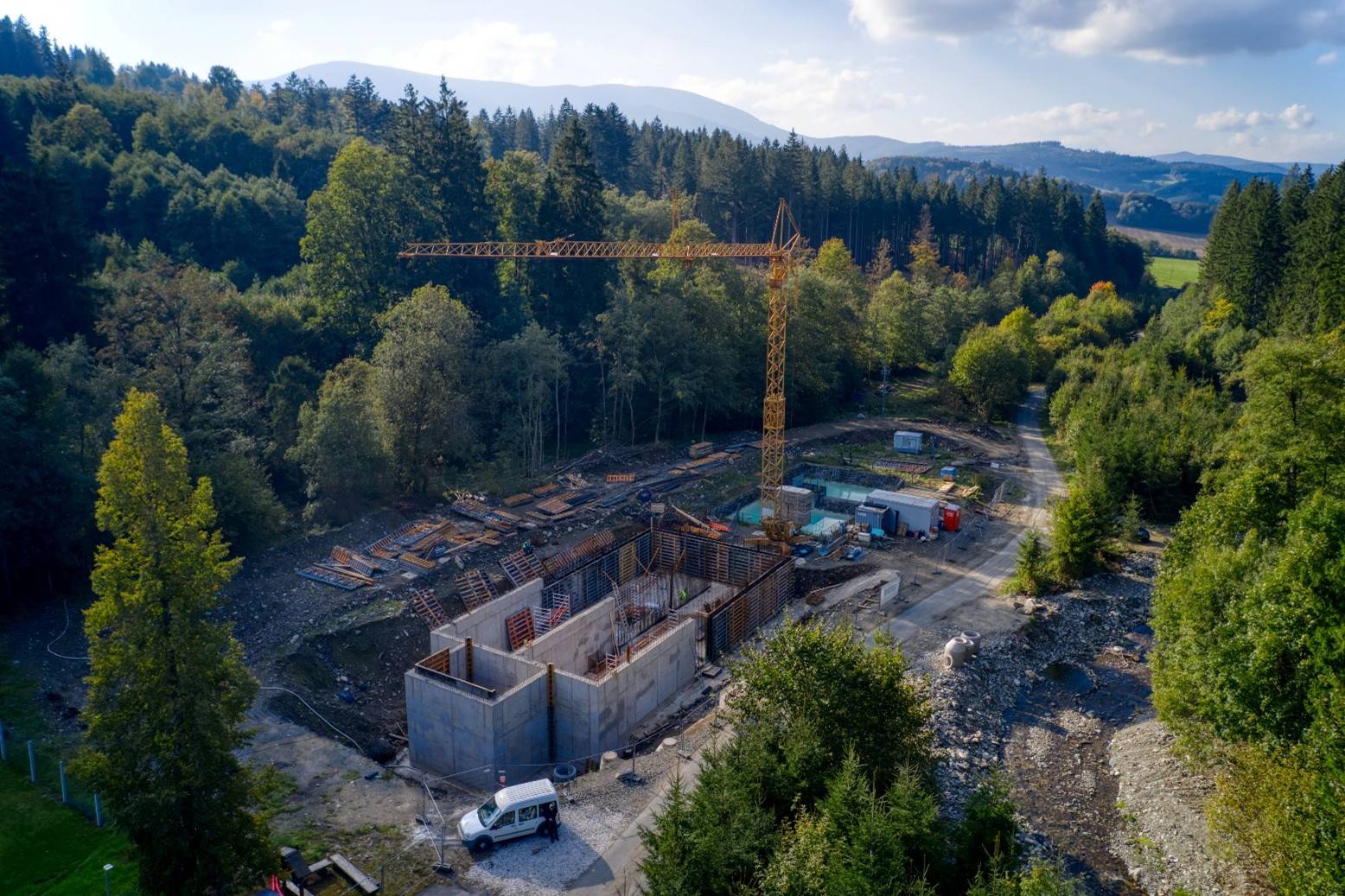 VODNÉ A STOČNÉ PRO ROK 2026: VYVÁŽENÁ CENA ZA DODÁVKU PITNÉ VODY A ODVÁDĚNÍ A ČIŠTĚNÍ ODPADNÍCH VOD NA JESENICKU